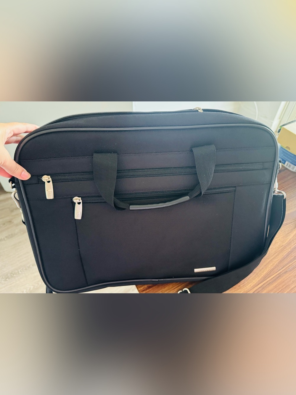 Samsonite Black Briefcase with Shoulder Strap